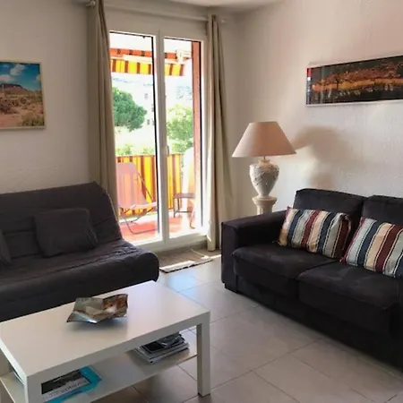 Magnifique T2 Classe 3* Centre Ste Maxime
